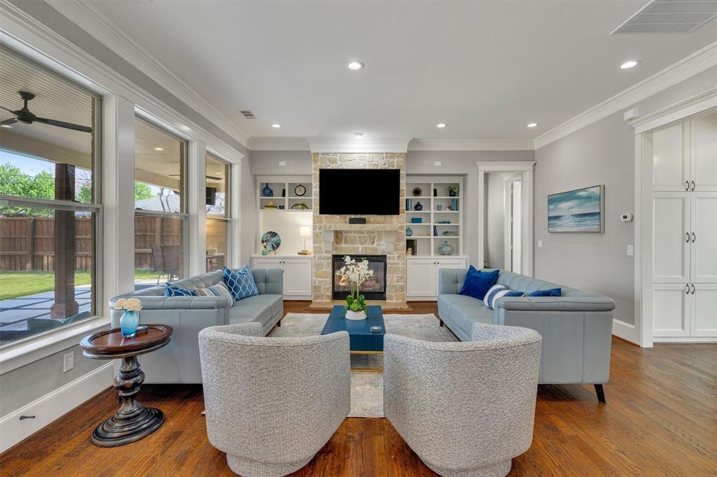 6811 Deloache Avenue, Dallas