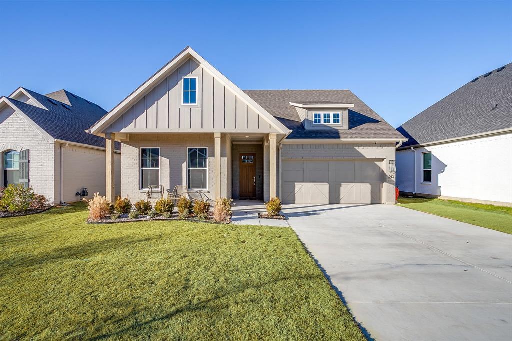 212 Observation Drive N, Aledo