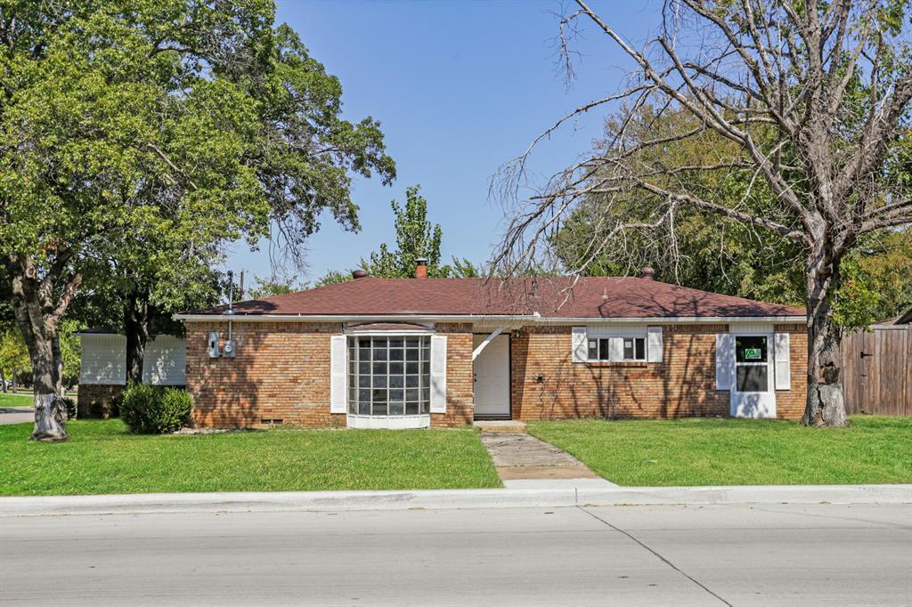 5001 Meadowbrook Drive, Fort Worth