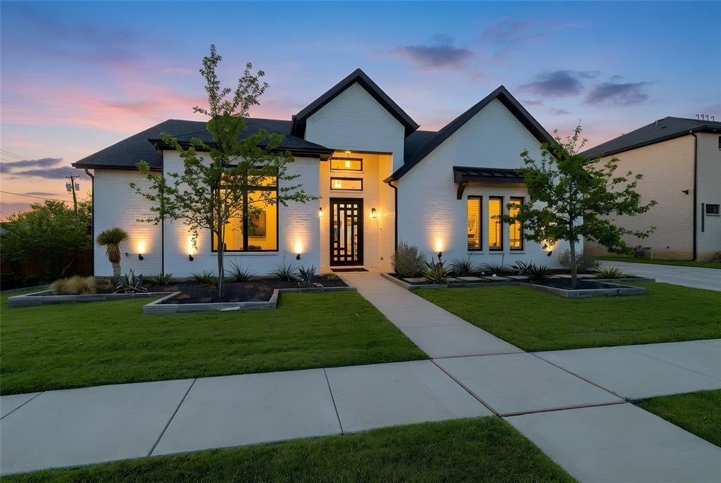 8501 Fresh Meadows Road, North Richland Hills