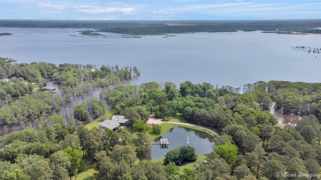 613 Moore Road, Elm Grove