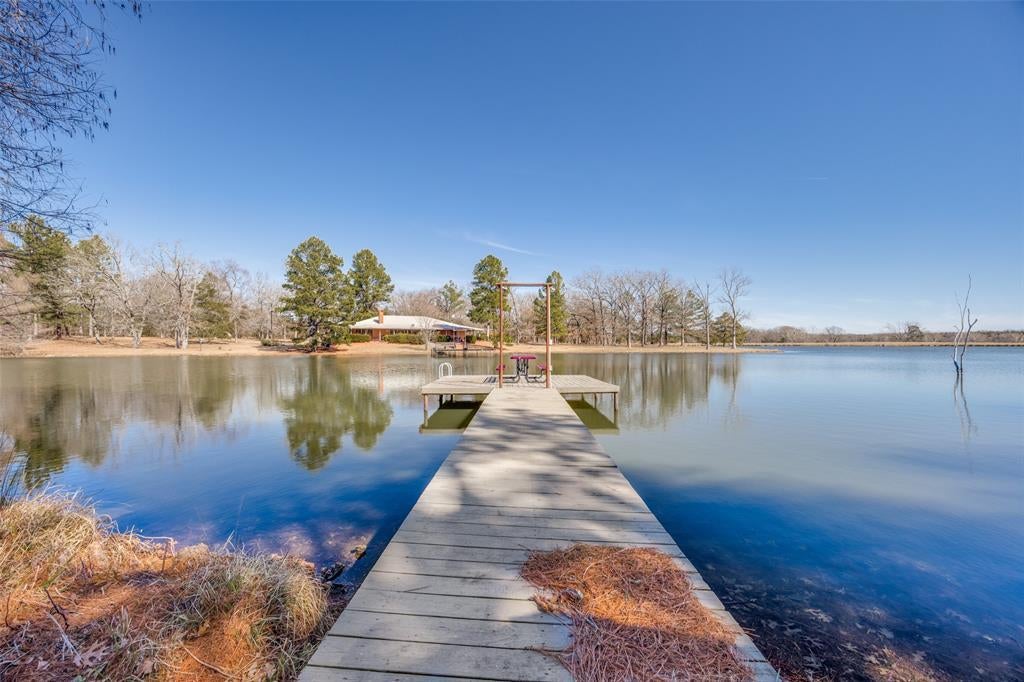 2101 County Road 2716, Honey Grove