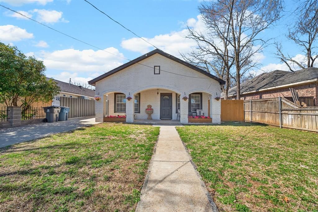 607 Bethpage Avenue, Dallas