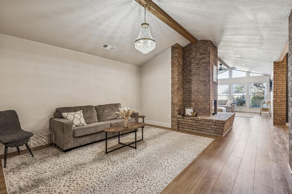 4512 Ranch View Road, Fort Worth