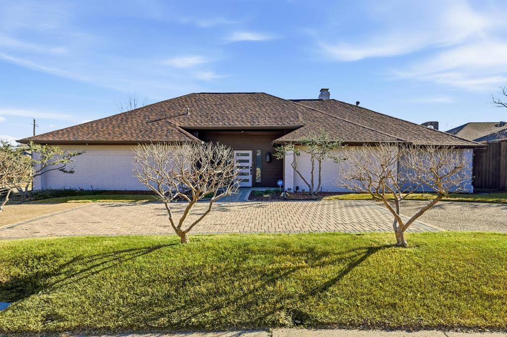 7736 Lone Moor Circle, Dallas