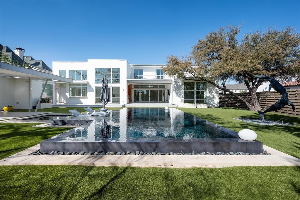 6446 Prestonshire Lane, Dallas