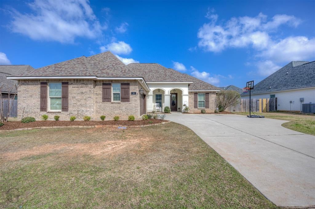 55 High Water Drive, Benton