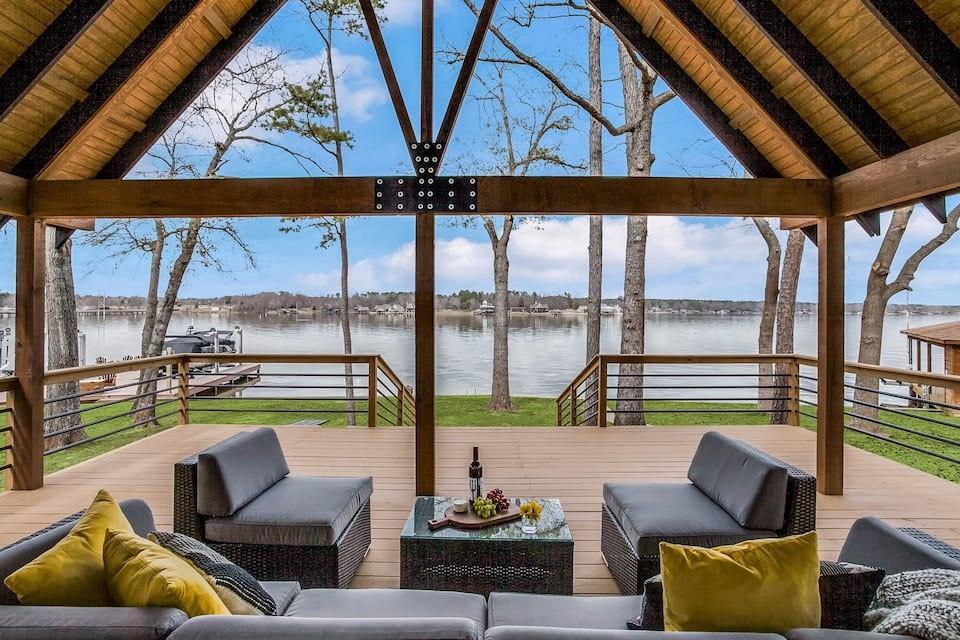 111 Barker Creek, Scroggins