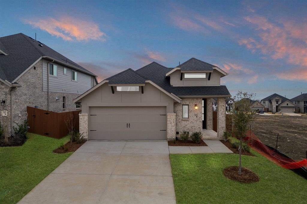 3953 Avendale, Heartland