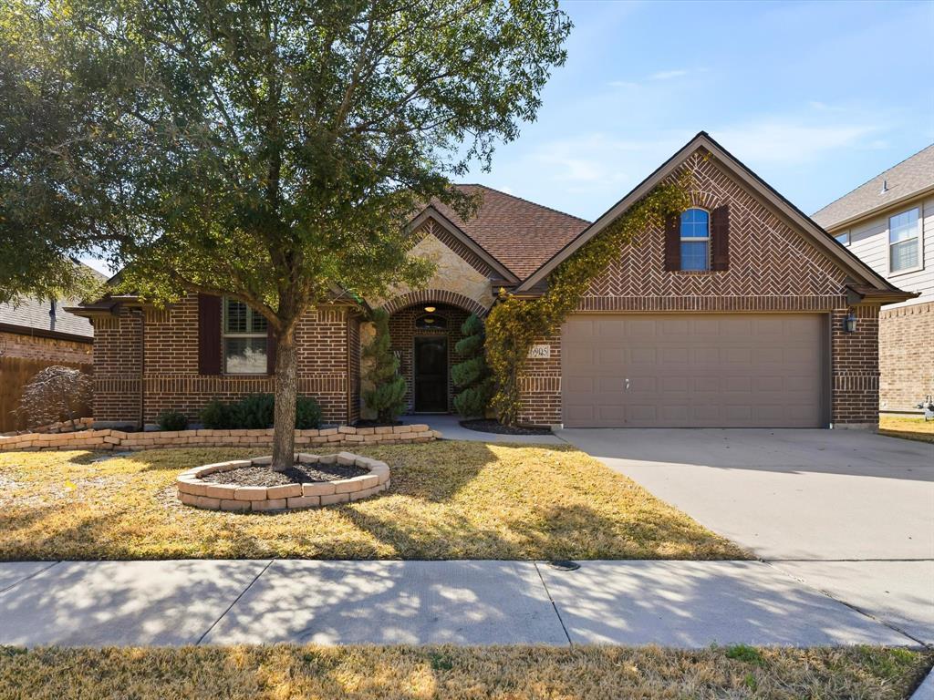 6905 Fools Gold Drive, Fort Worth