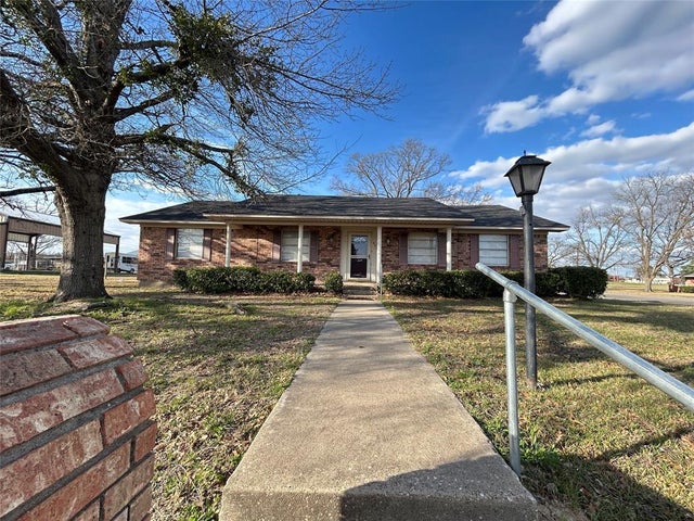 801 Pampa Street, Sulphur Springs