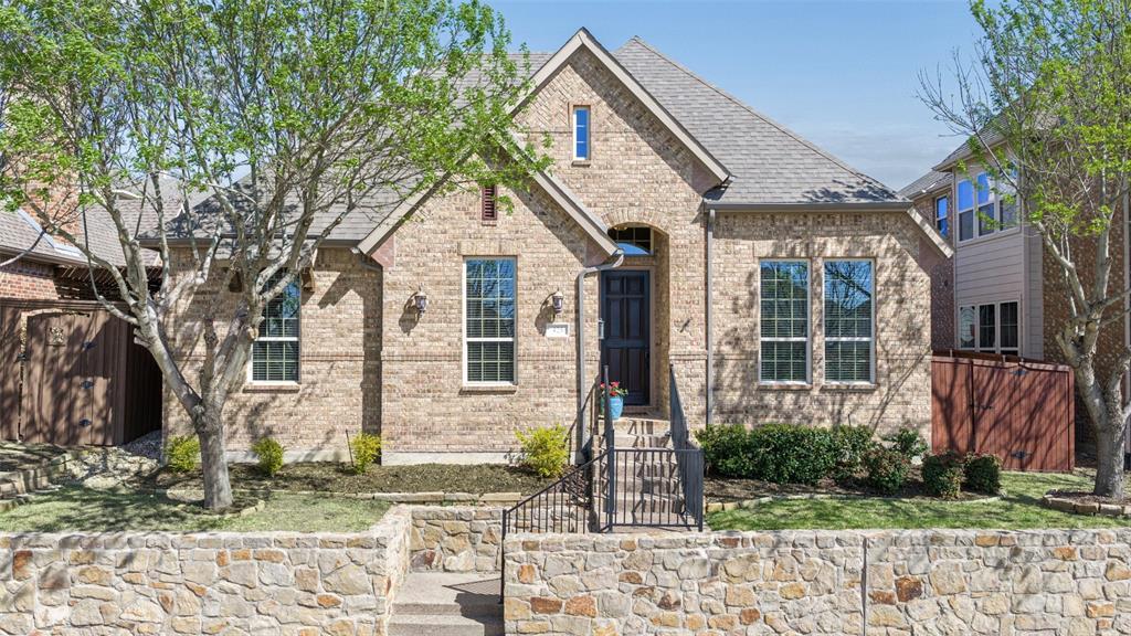 425 Adventurous Shield Drive, Lewisville