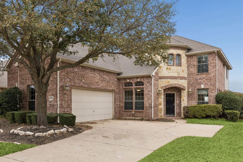 915 Fieldstone Drive, Cedar Hill