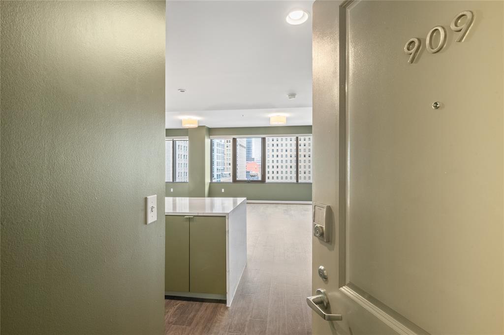 1200 Main Street 909, Dallas