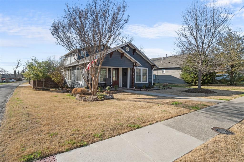 704 Barnes Street, McKinney