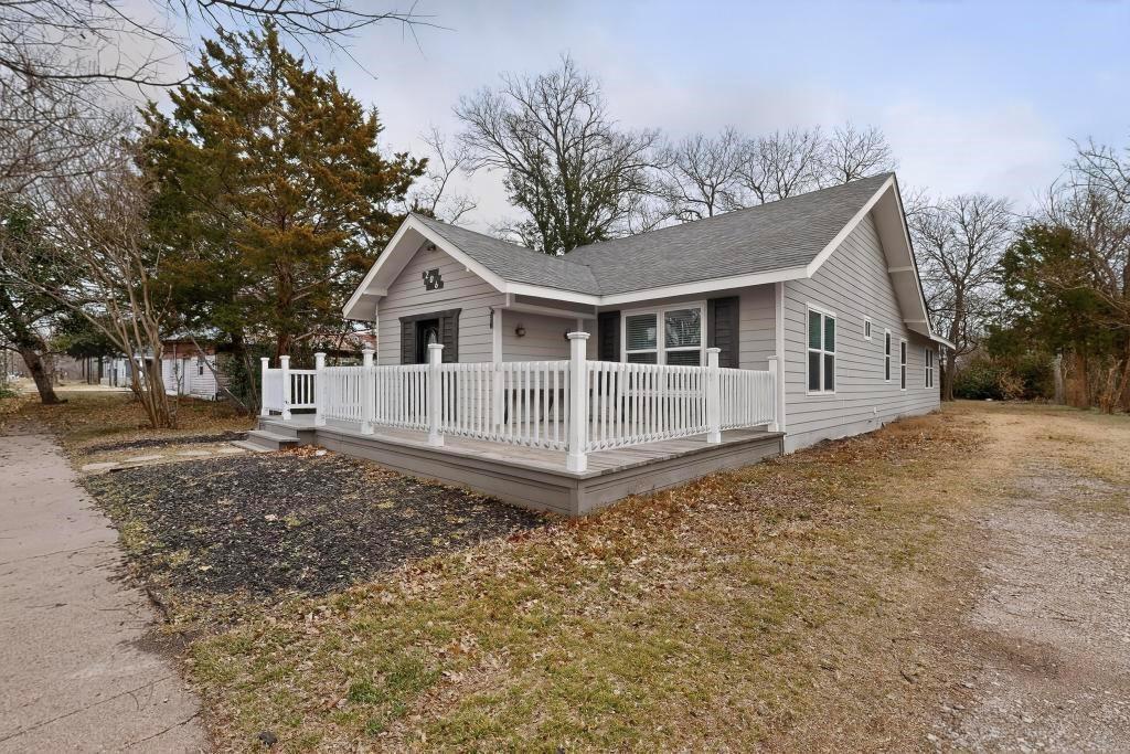 206 Farley Street, Waxahachie