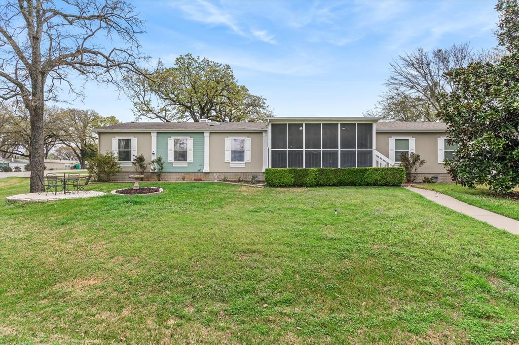 10165 Northlake Circle, Kemp