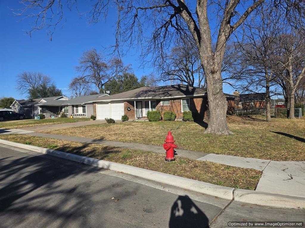 12106 Brisbane Avenue, Farmers Branch