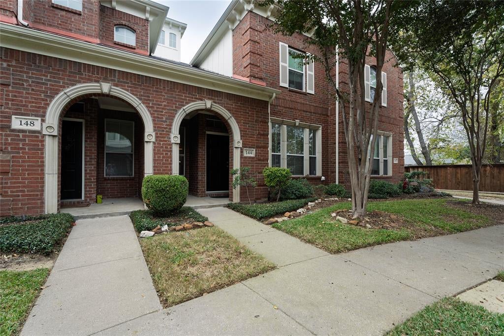 144 Leonard Street, Lewisville