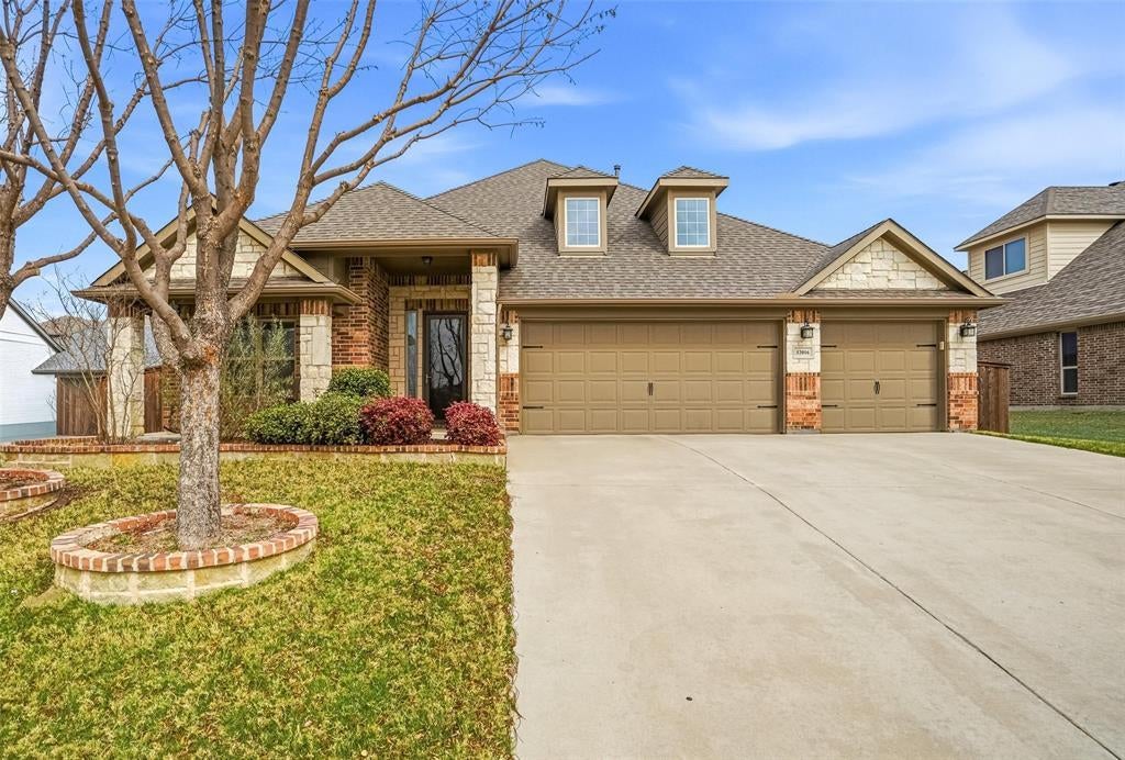 12016 Olinger Drive, Fort Worth