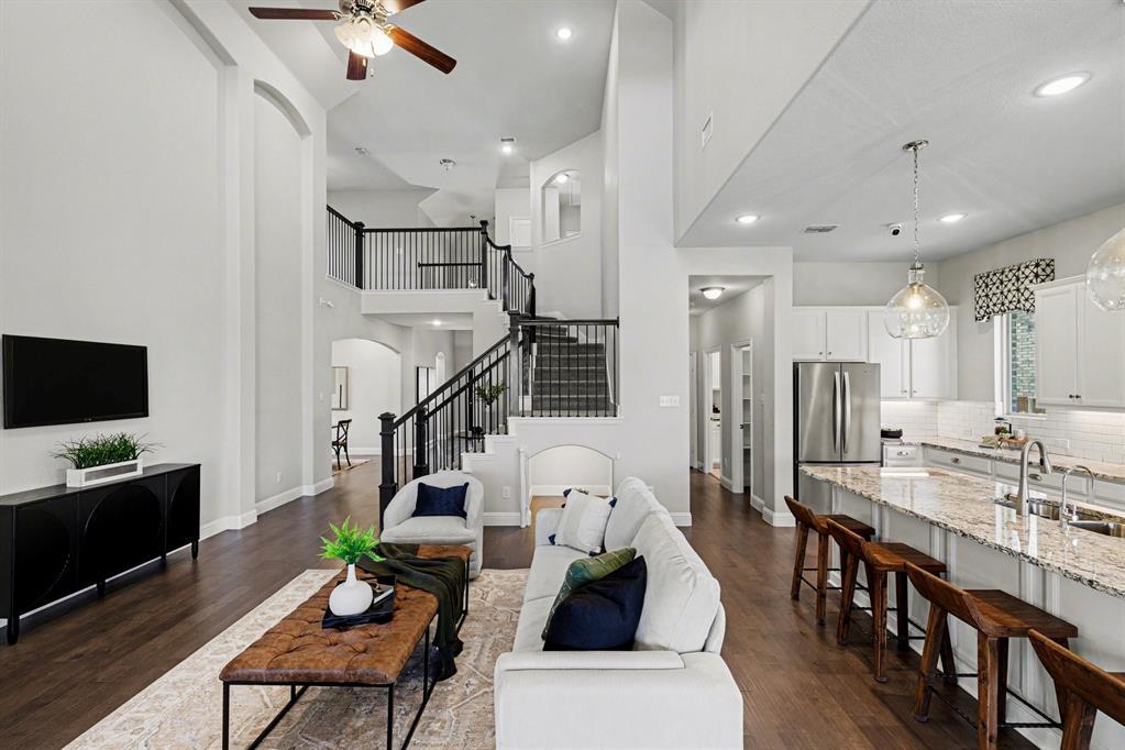 1604 Eleanor Drive, Fort Worth