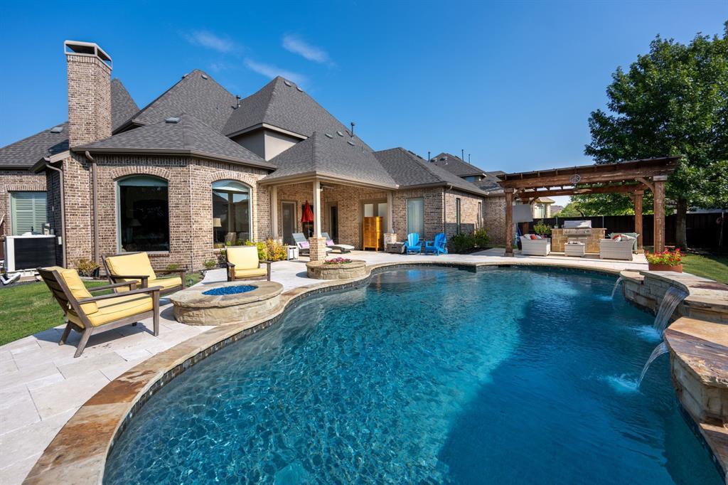 675 Featherstone Drive, Rockwall