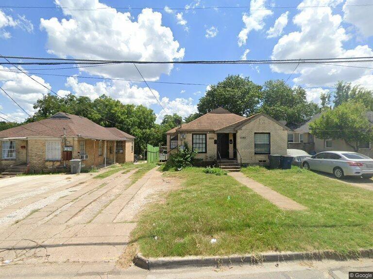 2906 W 9th Street, Dallas