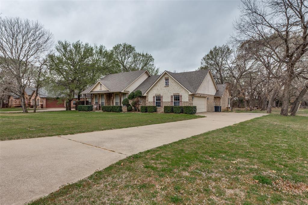 217 Woodbine Drive, Burleson