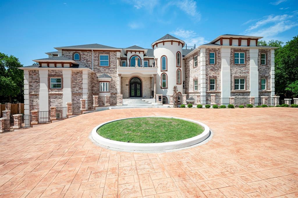 2415 Amberleaf Court, Cedar Hill