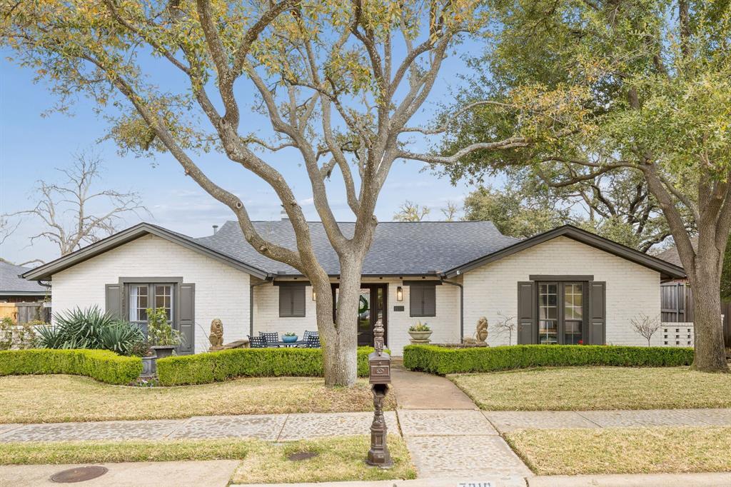 7616 Tory Sound Drive, Dallas