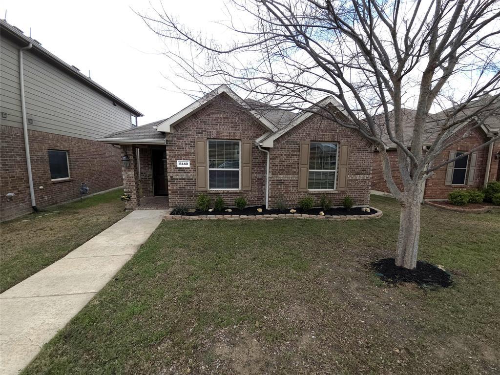 8440 Gentian Drive, Fort Worth