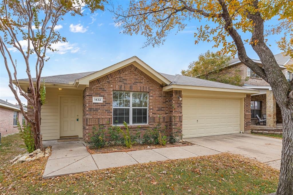 1432 Bluff Oak Way, Fort Worth