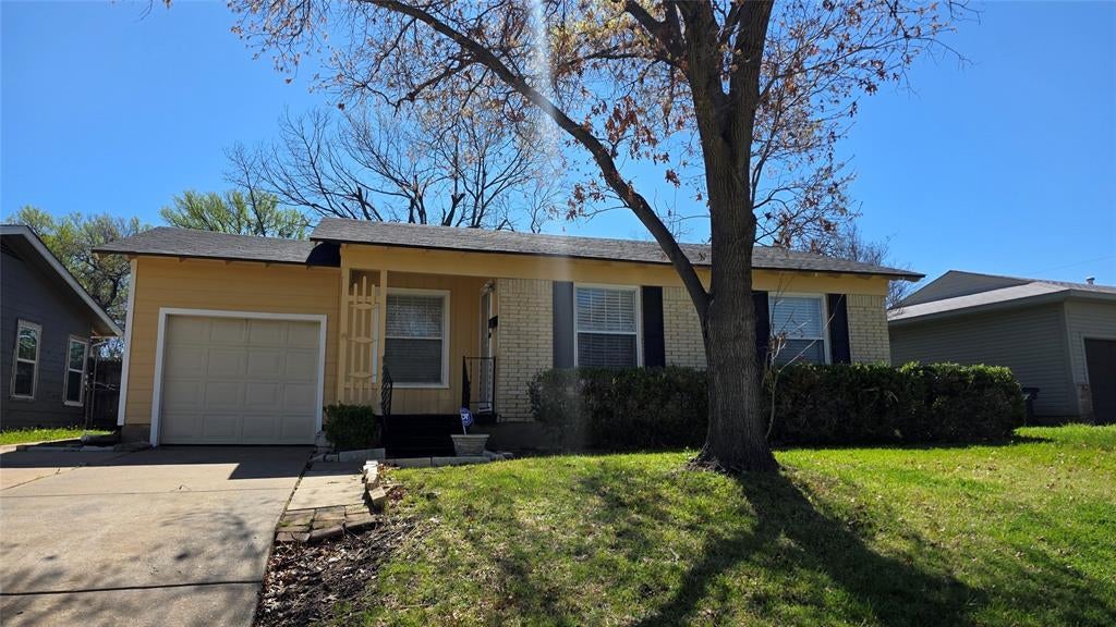 2137 San Jose Drive, Fort Worth