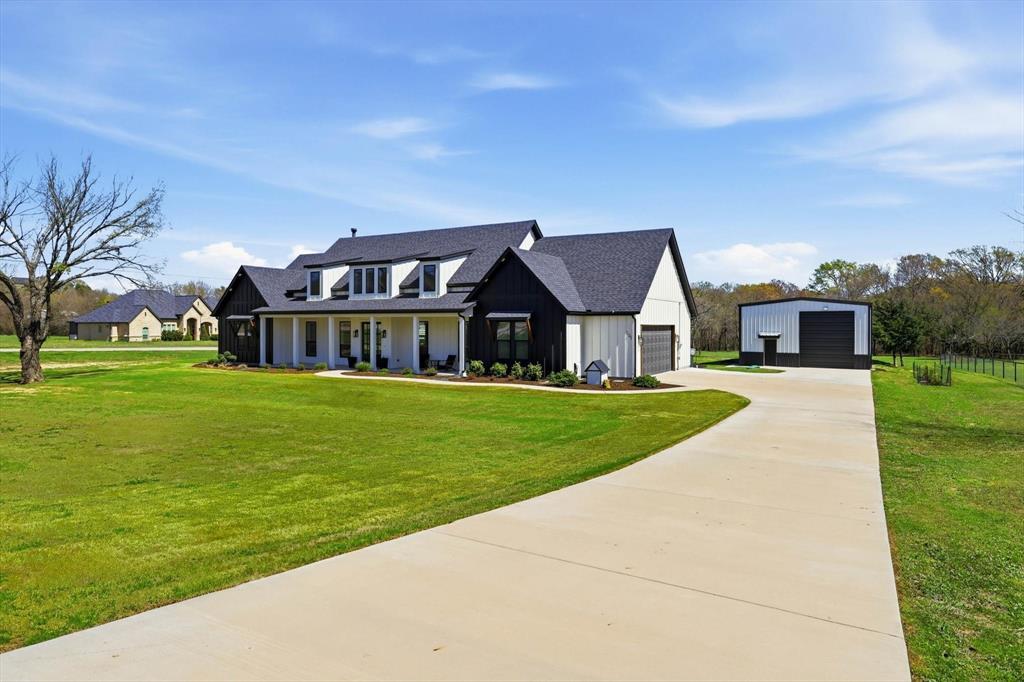 701 Glade Park Court, Azle