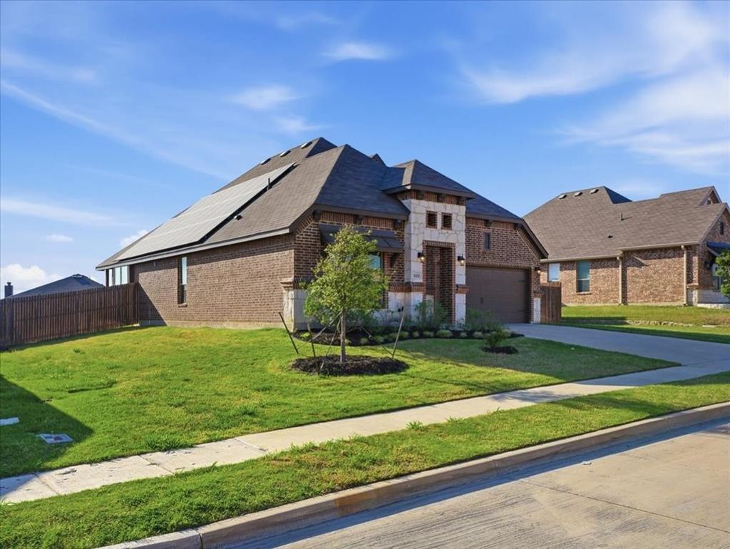 6505 Molly Anita Drive, Burleson