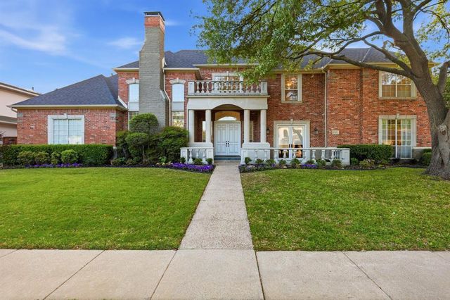 17431 Woods Edge Drive, Dallas