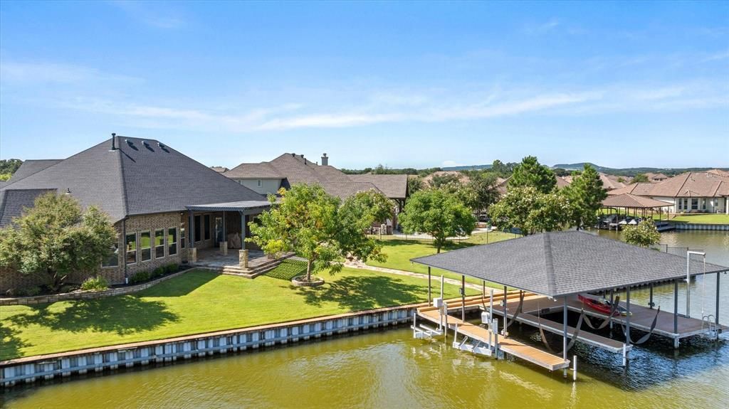 1203 Huntington Cove Court, Granbury