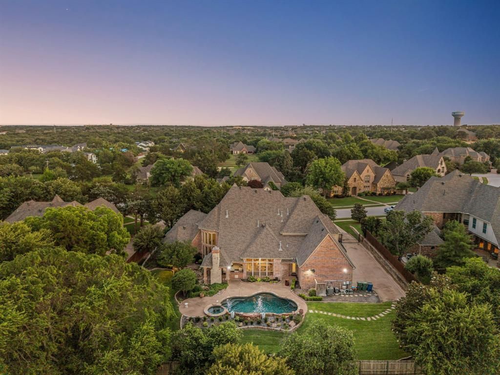 324 Oak Pointe Lane, Southlake