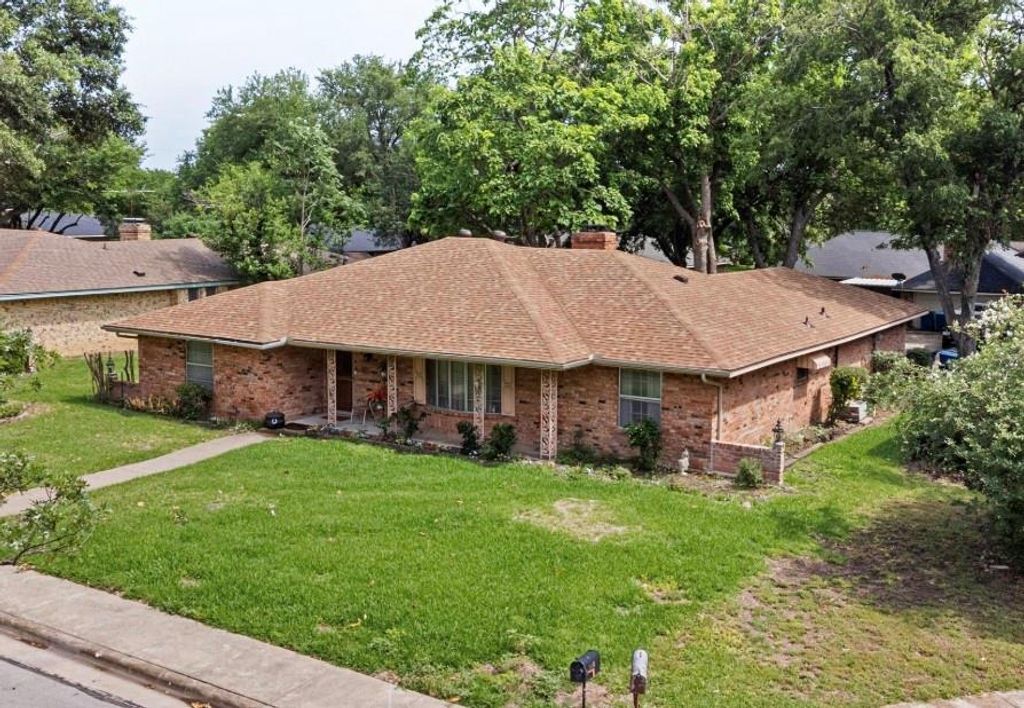 1209 Hanna Circle, DeSoto