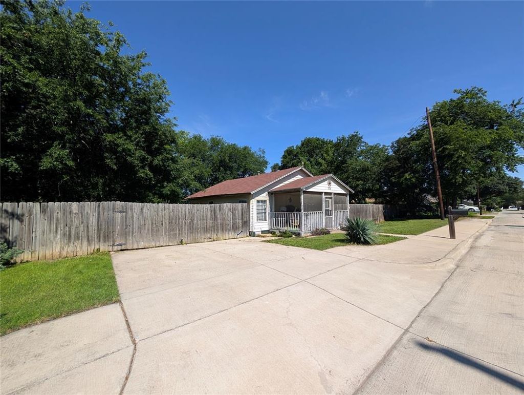 308 Short Street, Mansfield
