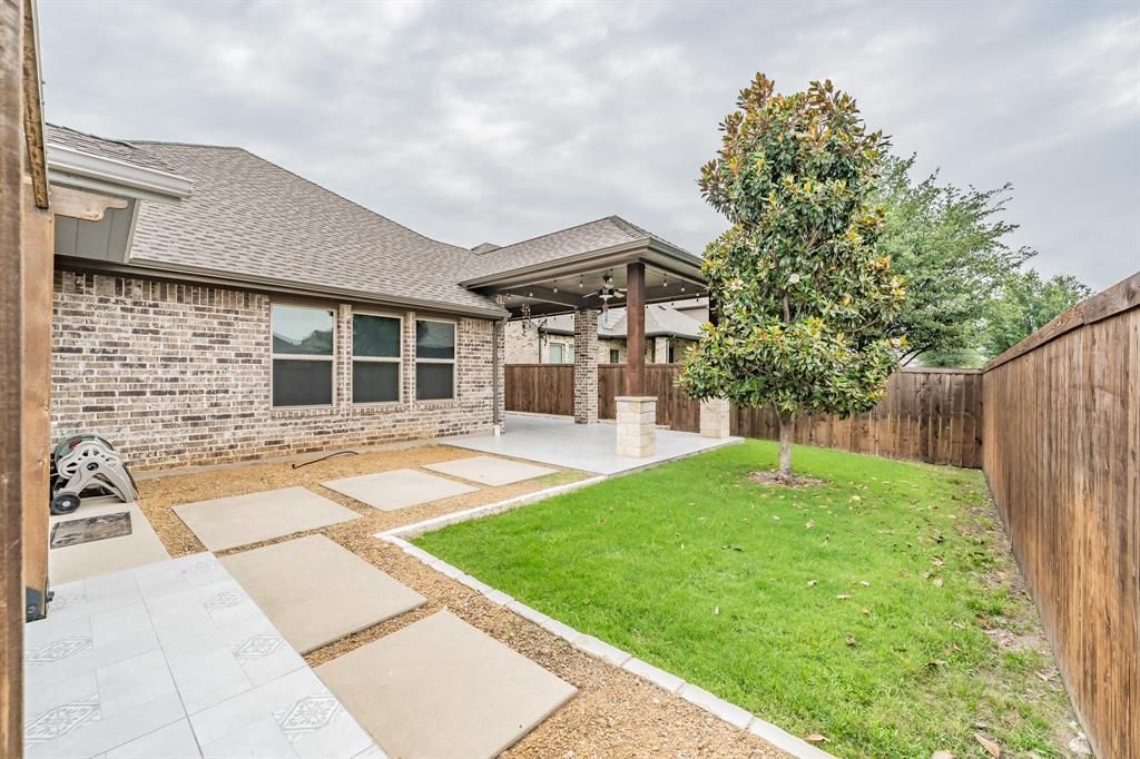 612 Rawlins Lane, Fort Worth