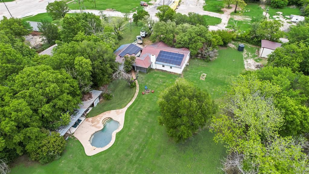 1809 N Trinity Road, Denton