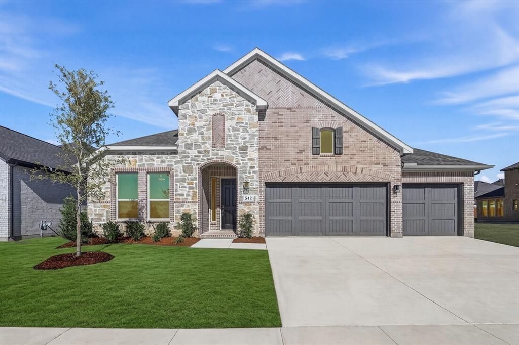 542 Chatham Street, Oak Point