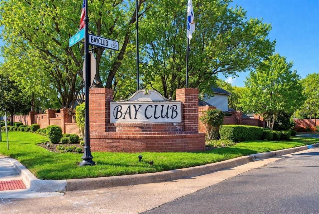 5811 Scenic Bay Court, Arlington