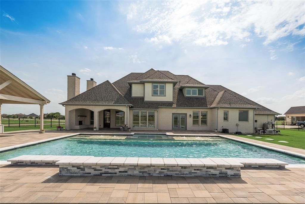 1570 Winding Creek Lane, Rockwall