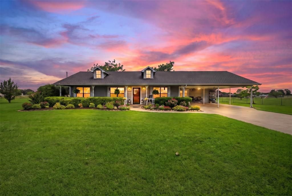 9885 Silver Creek Drive, Scurry