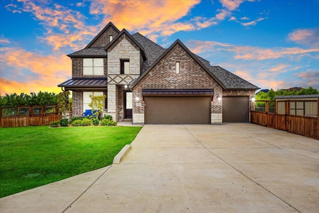 1035 Hickory Lane, Howe