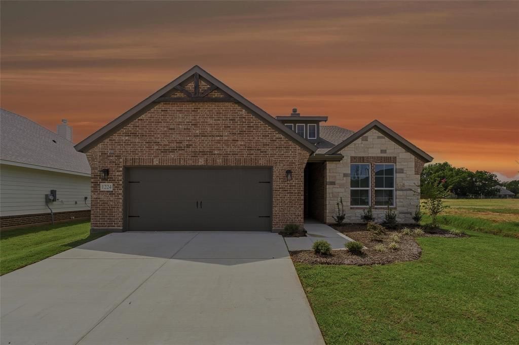 1224 Colca Drive, Springtown
