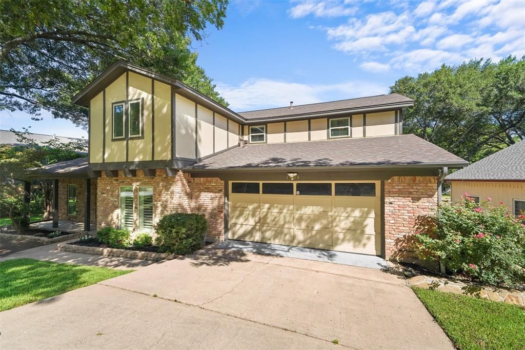 1404 Creekford Drive, Arlington