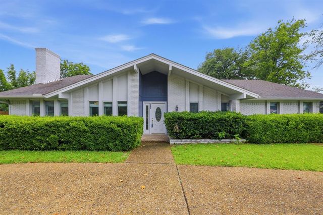 6908 Heatherknoll Drive, Dallas